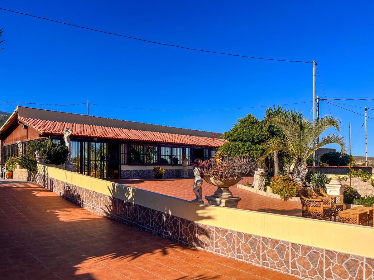 Exquisite Rural House With Garden, Pool And Sea Views Villa Arico Viejo Eksteriør billede
